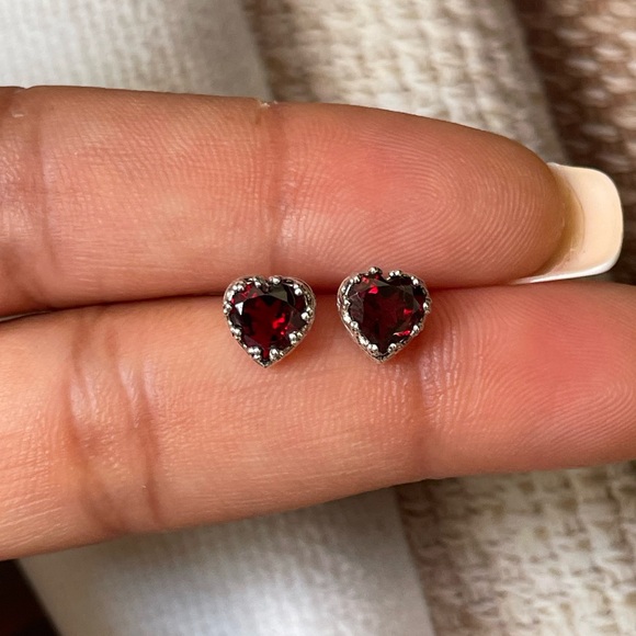 “Garnet Hearts” 925 Sterling Silver Natural Garnet Faceted Heart Stud Earrings - Picture 10 of 17